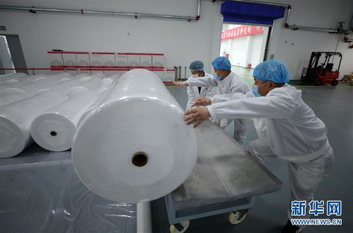 不同寻常的两会，万众一心的力量——写在2020年全国两会召开之际，兼谈厨具卫具及日用杂品零售的韧性与启示